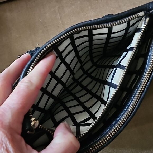 Kate Spade Bag Leather Black 3 Compartments 2 Zip Goldtone Hardware - Picture 9 of 13